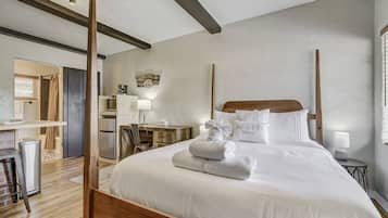 WiFi, bed sheets