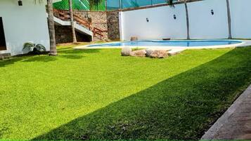 Piscina all'aperto
