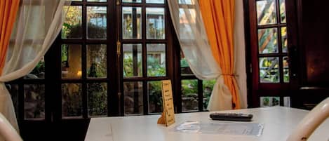 Classic Room, Patio, Garden View | Lobby