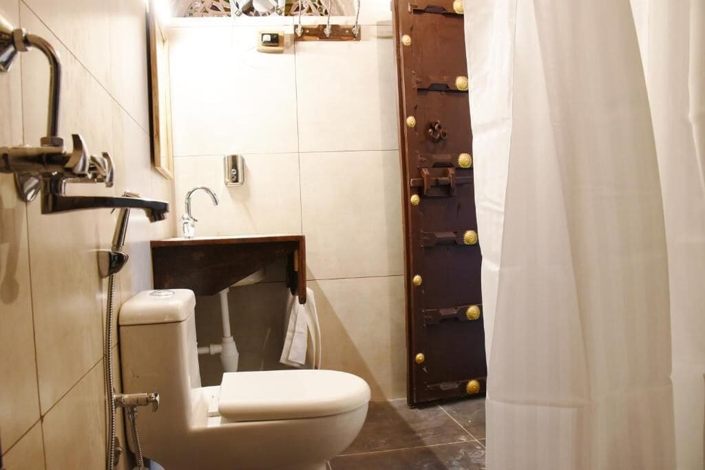 Superior Queen Room 005 | Bathroom