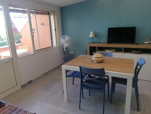 Dining - Villa Jeanne, your ideal vacation home just a stone's throw from the beach in Salento! (Presepe)