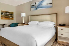 Room - Luxury stay with full kitchen & dining area (Orlando)