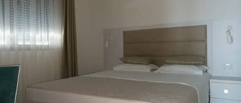 3 Schlafzimmer, Bügeleisen/Bügelbrett, WLAN, Bettwäsche