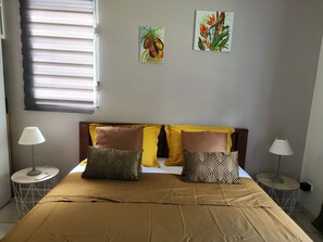 2 bedrooms, desk, iron/ironing board, travel cot - Coco Antilles Apartment, ocean view, 25 m² covered terrace, beach within walking distance (Sainte-Luce)