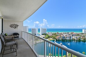 Apartment, Mehrere Betten (Pelican Beach Terrace 1503) | Unterkunftsgelände