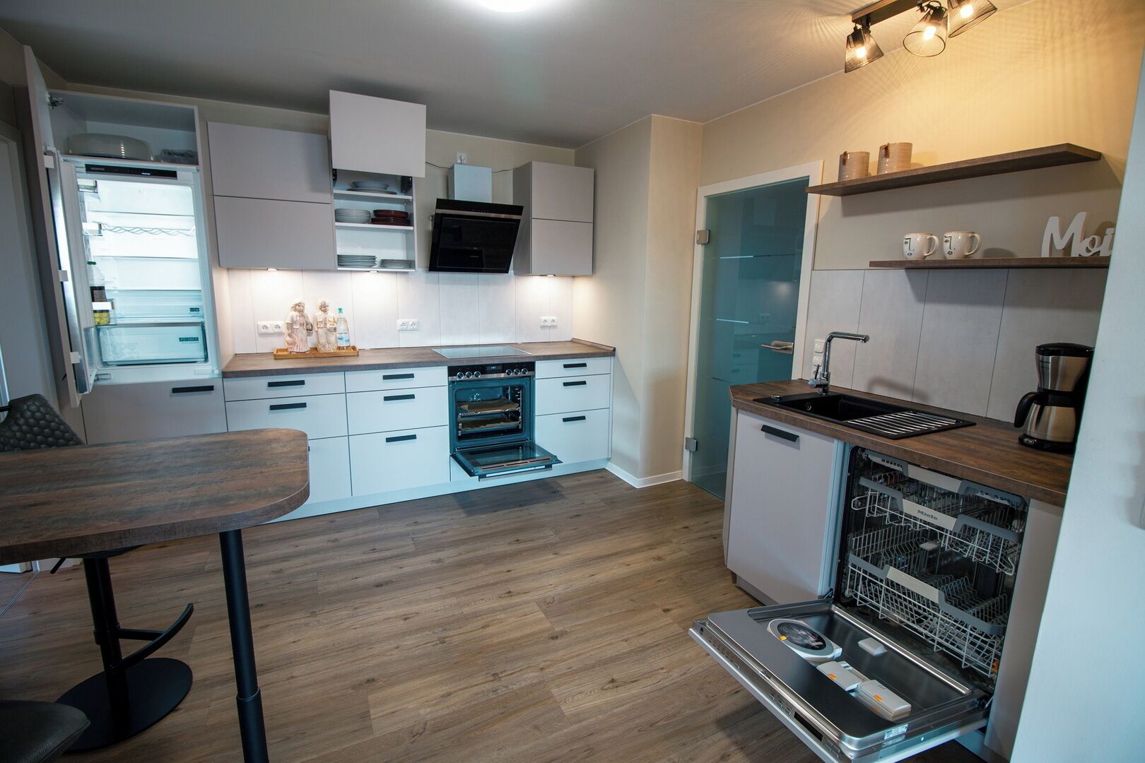 Apartment, Balcony, Garden View | Private kitchen