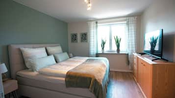 Apartment, Balcony, Garden View