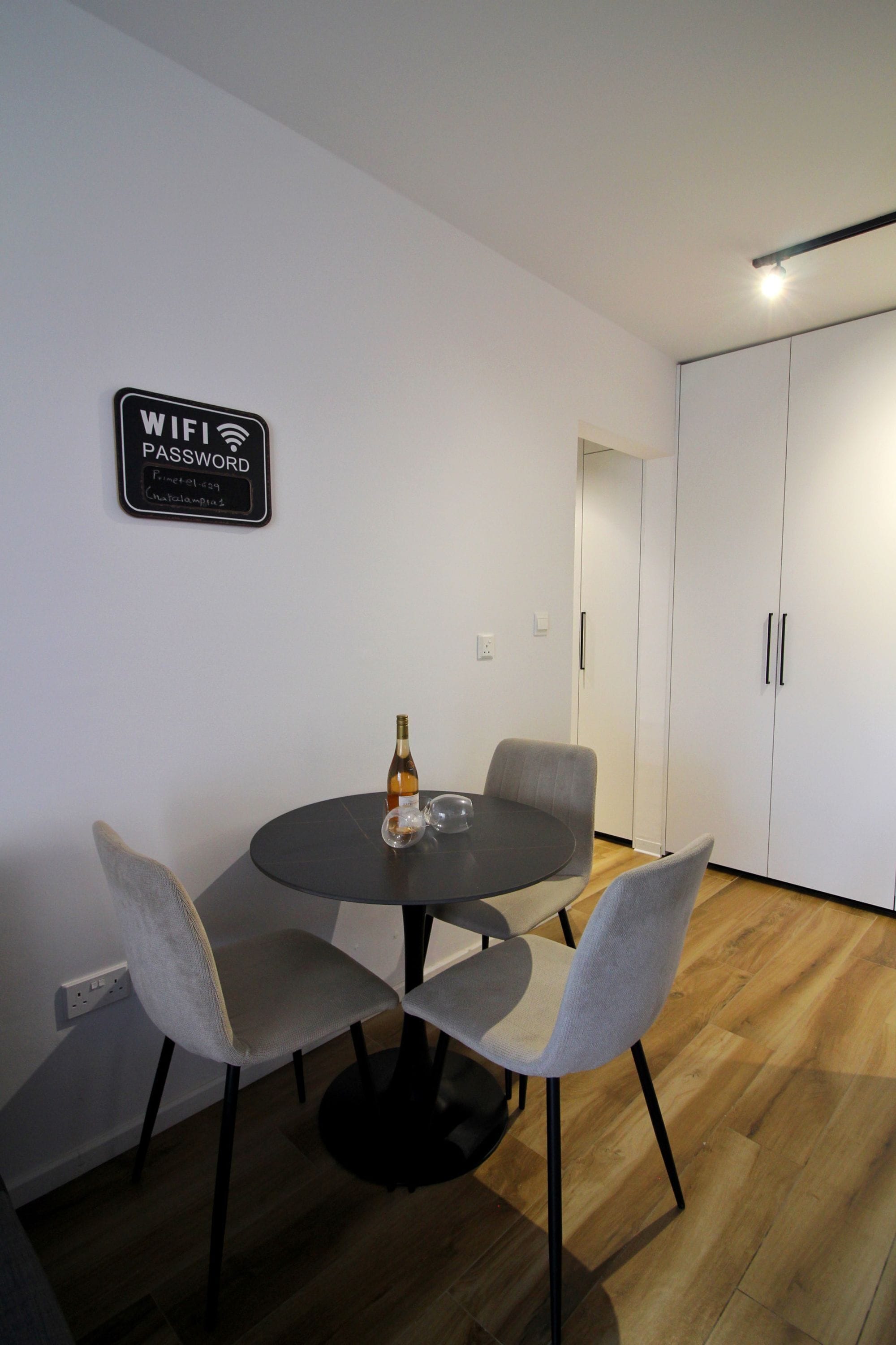 House | 1 bedroom