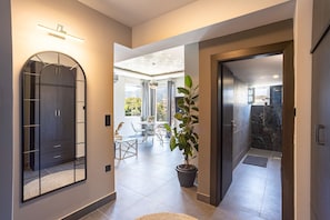 House | 1 bedroom - Socrates Suites Elevated City Stay in Kalamata (Kalamata)