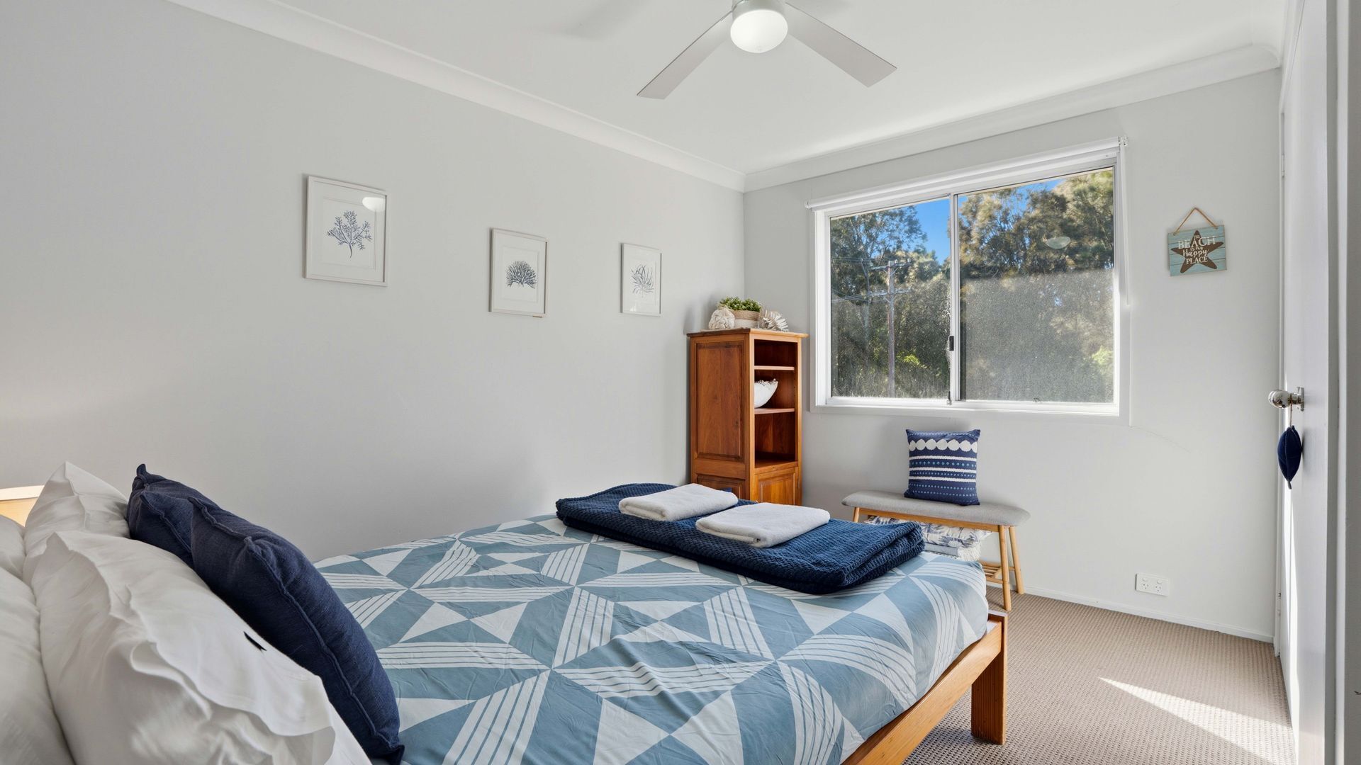 3 bedrooms, iron/ironing board, travel cot, free WiFi