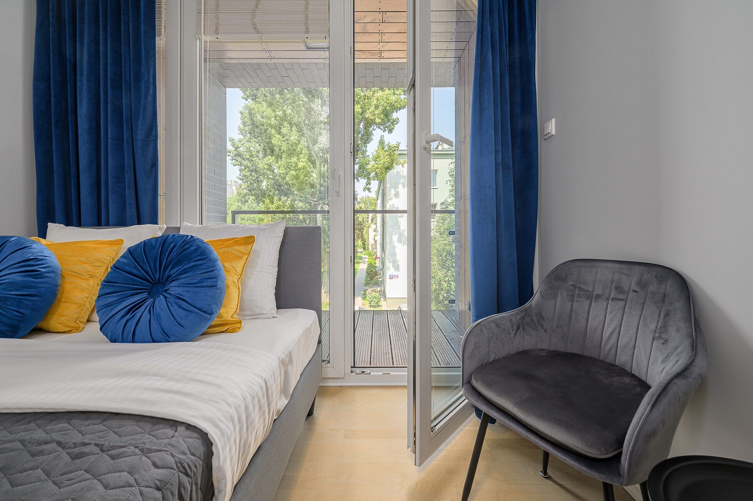 Classic Apartment, Balcony, Courtyard View | Hypo-allergenic bedding, iron/ironing board, cots/infant beds, free WiFi