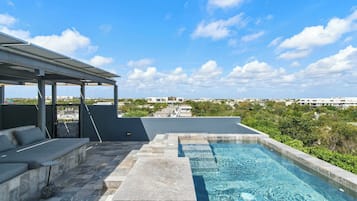 Villa (4 Bedrooms) | Interior