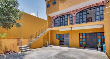 Stylish & Spacious Unit w/ Deck in Cuernavaca