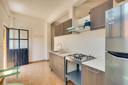 7 Mi to Borda Garden, Guest House w/ Courtyard