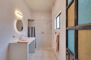 Interior - 7 Mi to Borda Garden, Guest House w/ Courtyard (Cuernavaca)