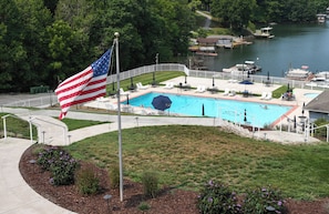 Apartment (1 Bedroom) | Interior - Pool, Lake & Sunsets in Front of the Condo Patio (Moneta)