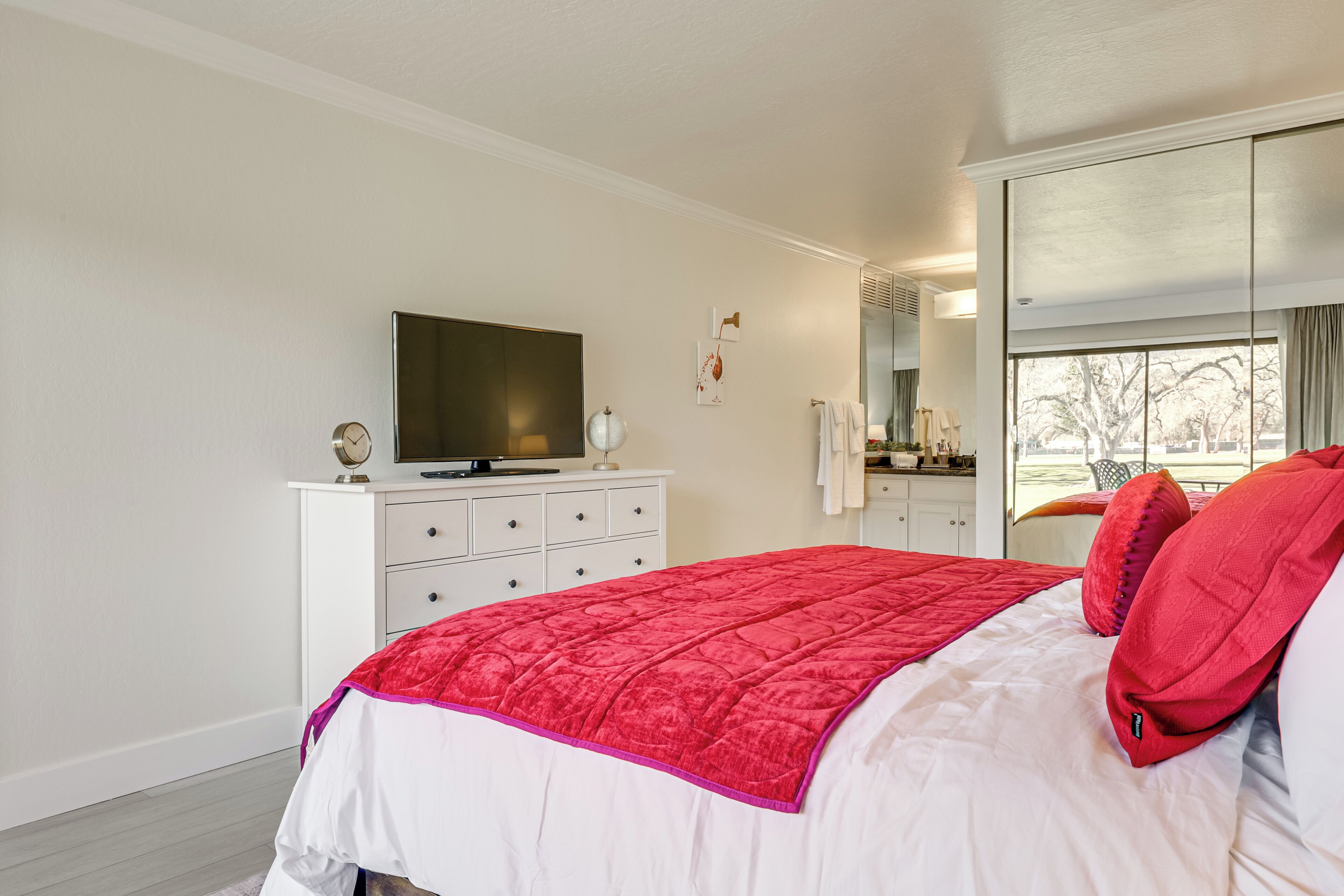 Apartment (1 Bedroom) | Interior