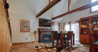 Lakefront Getaway! Family-friendly Deer Park Home