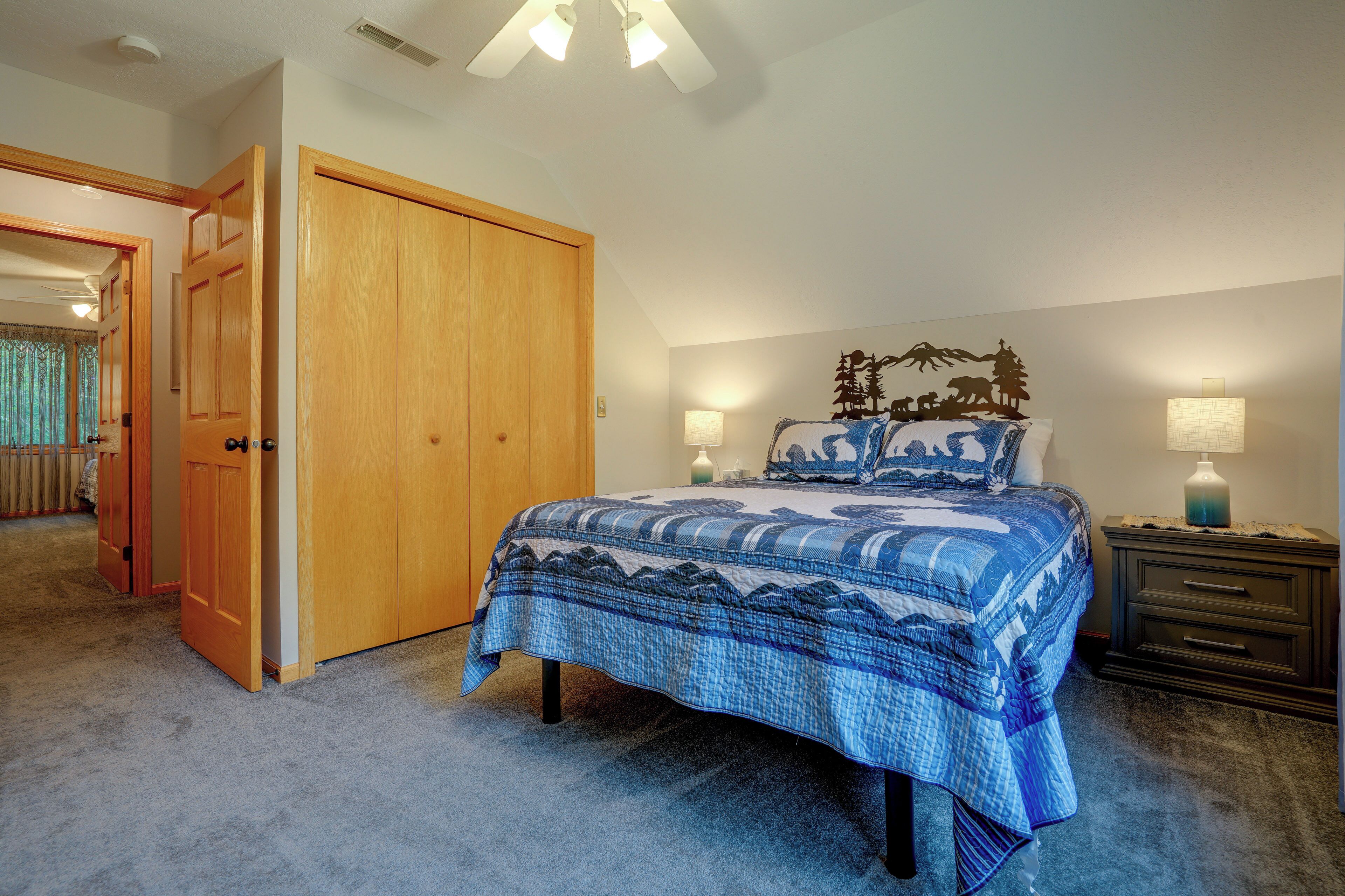 House (3 Bedrooms) | Interior