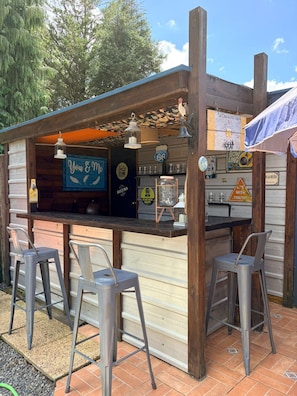 Chalet | Bar (on property)