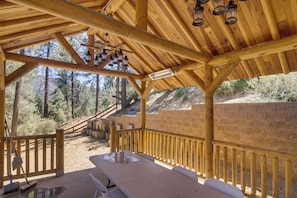 Interior - Mountain Air & Game Nights: Pine Mtn Club Cabin (Pine Mountain Club)