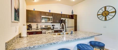 House (2 Bedrooms) | Interior