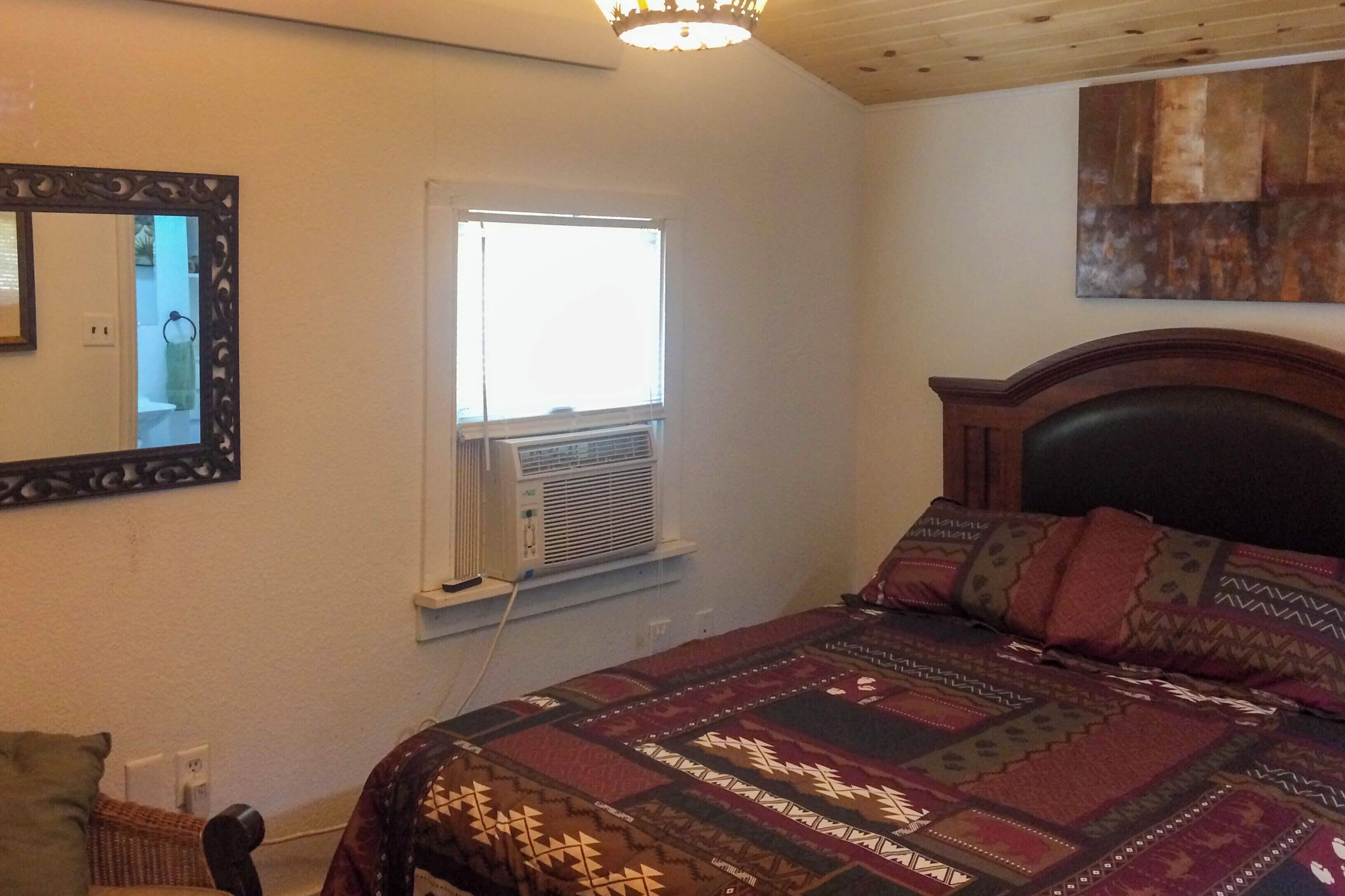 House (1 Bedroom) | Interior