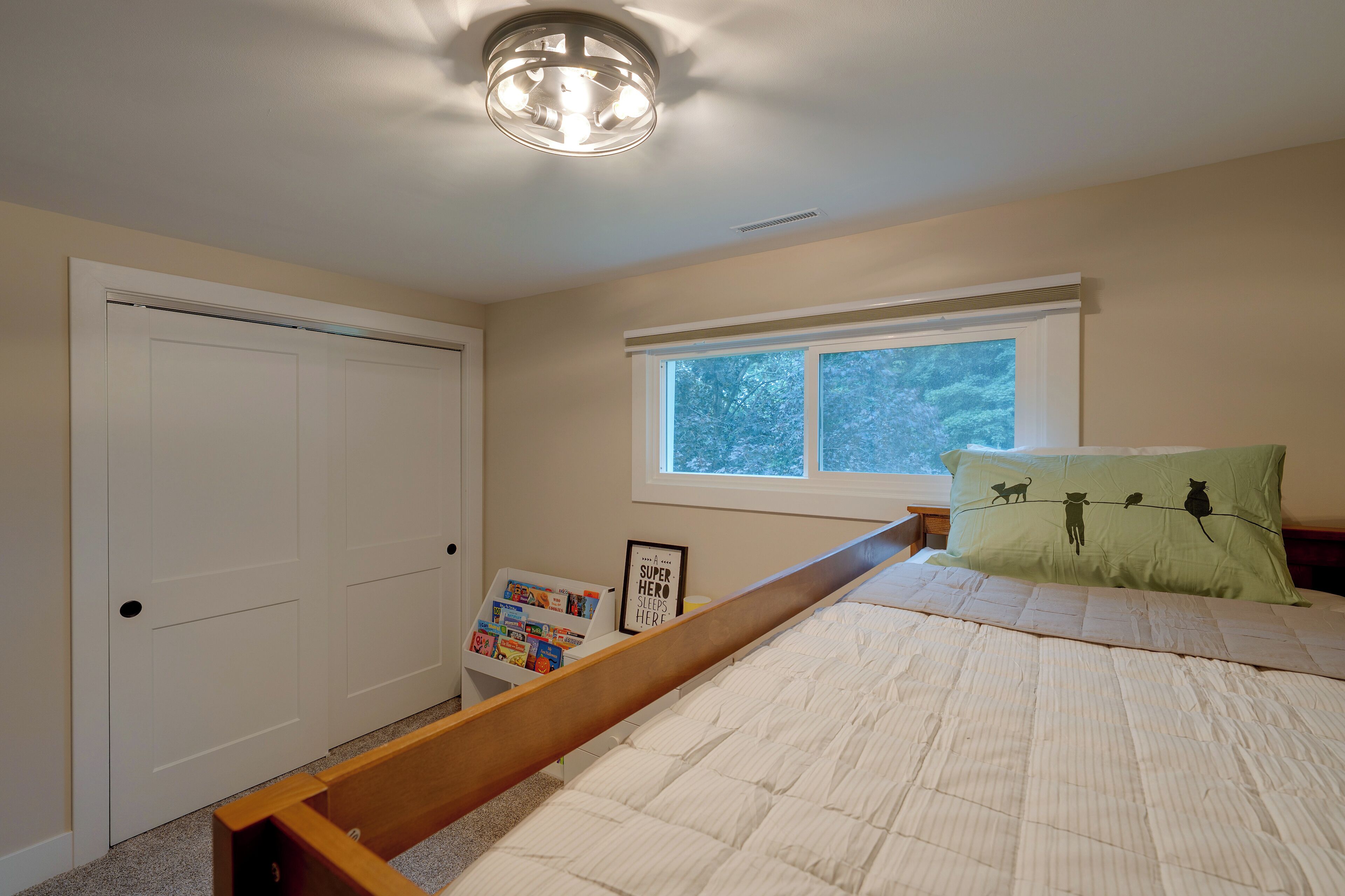 House (5 Bedrooms) | Interior