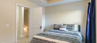 En-suite Ease for Ole Miss Weekends 3 Mi Away