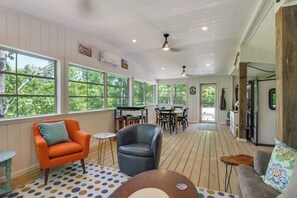 House (1 Bedroom) | Interior