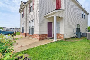 Apartment (3 Bedrooms) | Interior - 5 Mi to Msu! Spacious Townhome w/ Private Patio (Starkville)