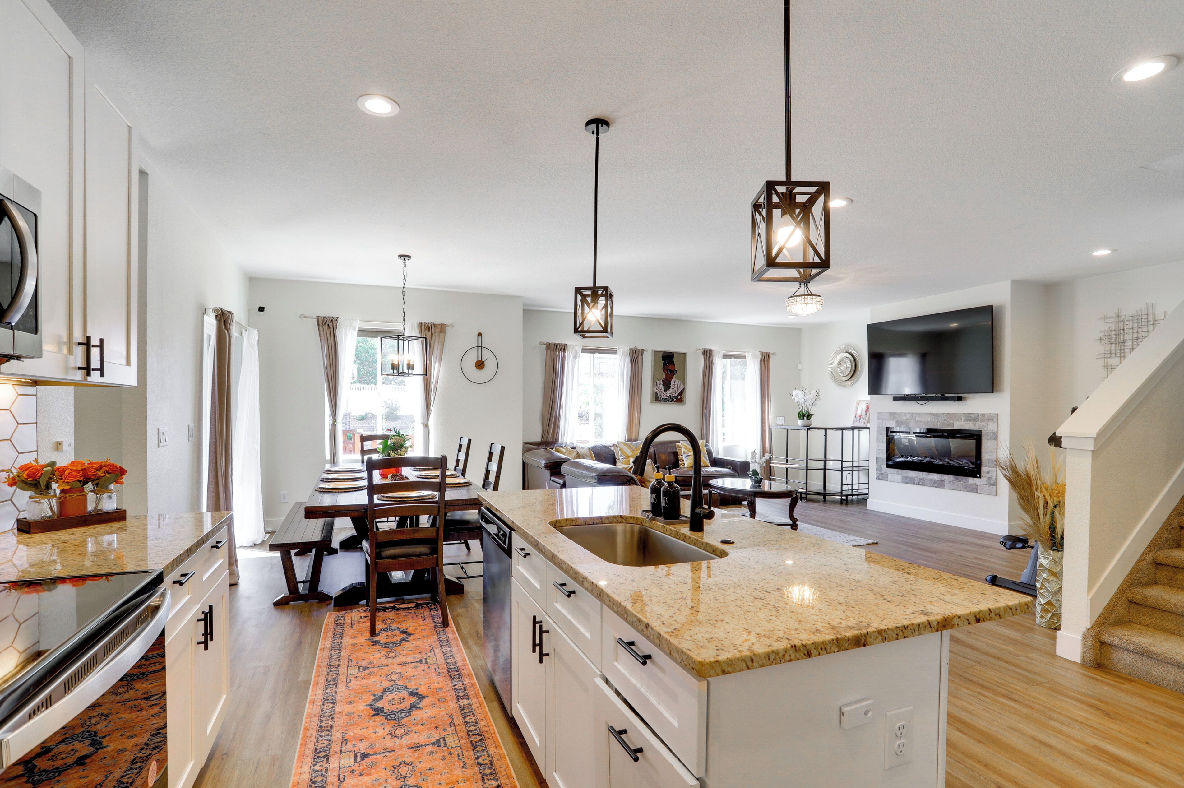 House (4 Bedrooms) | Interior