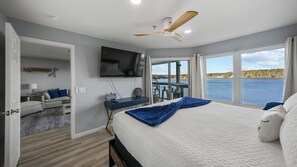 Room - Waterfront Oasis with Theater, Game Room, 2 King Suites, 2 Pools, Boat Slip (Osage Beach)