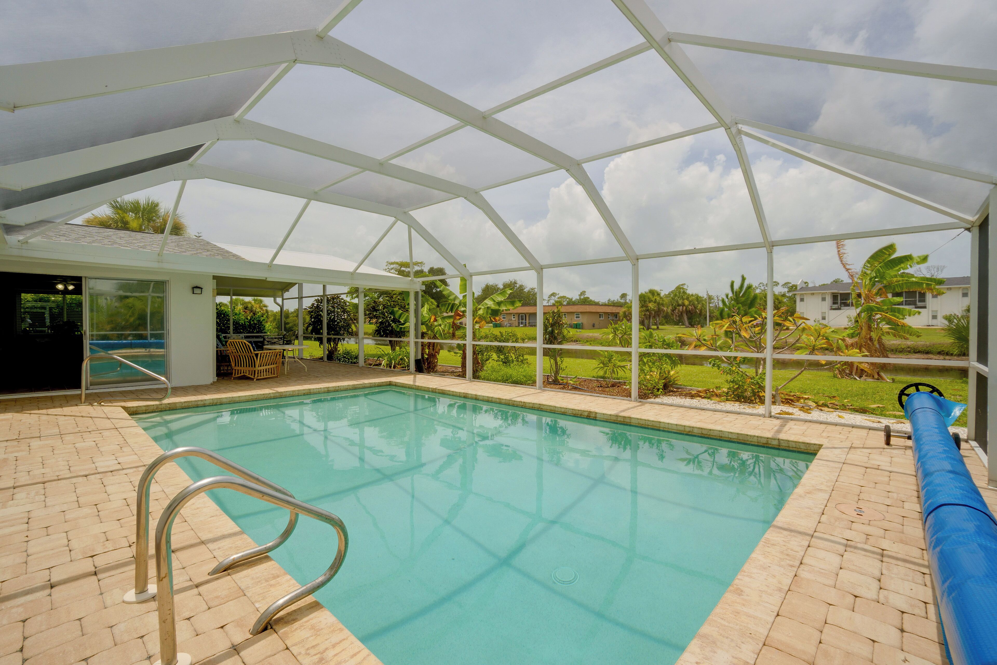 House (3 Bedrooms) | Front of property