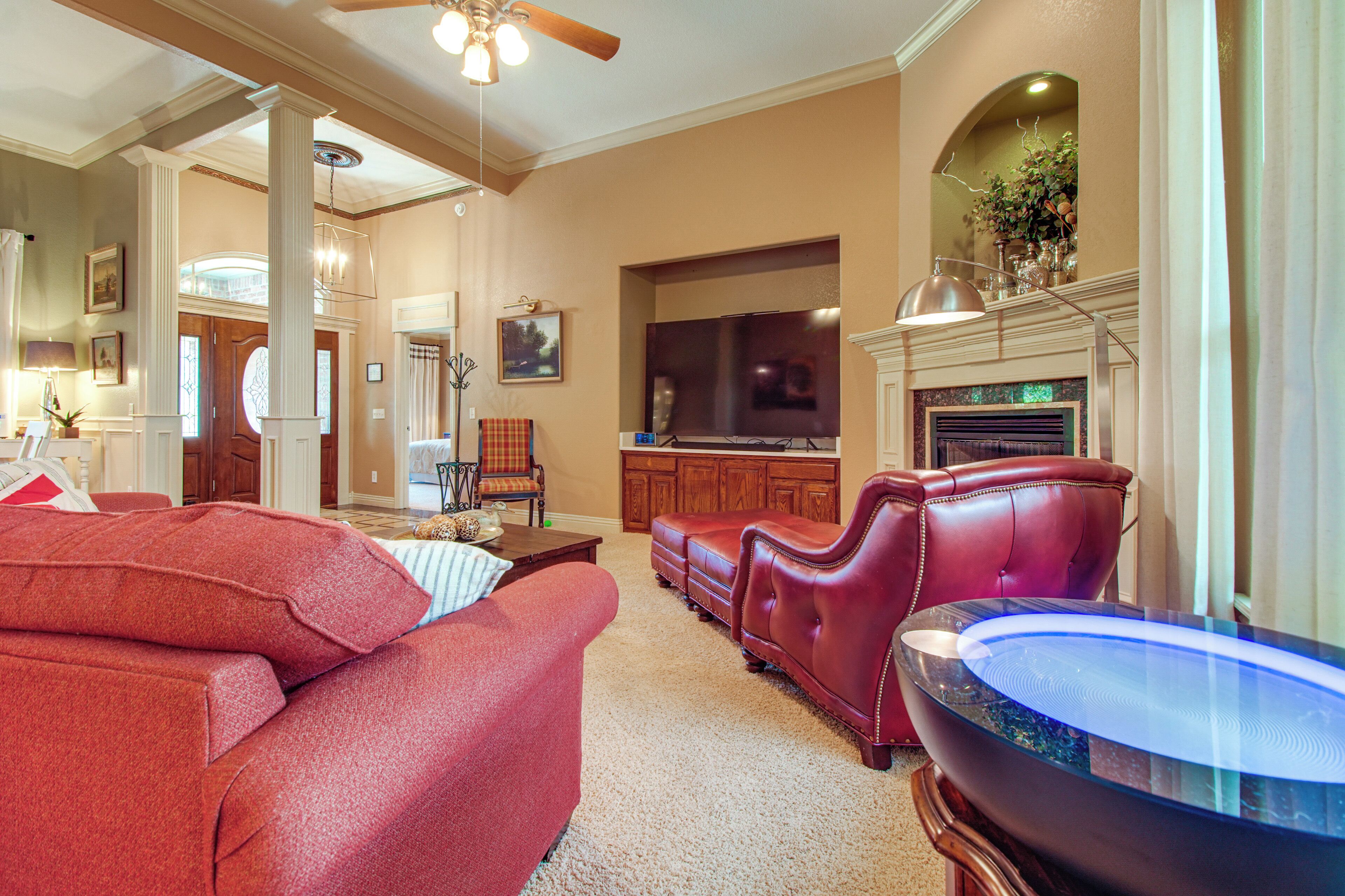 House (3 Bedrooms) | Interior