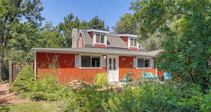 Private Hot Tub & Yard! All-seasons Littleton Gem
