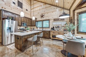 House (1 Bedroom) | Interior - Broken Bow Cabin w/ Hot Tub! Soak, Sip & Stargaze (Broken Bow)