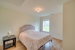 Unclassified image, 2 of 19, button - Harpers Ferry Hub! Cozy Ranson Unit For 2 (Ranson)