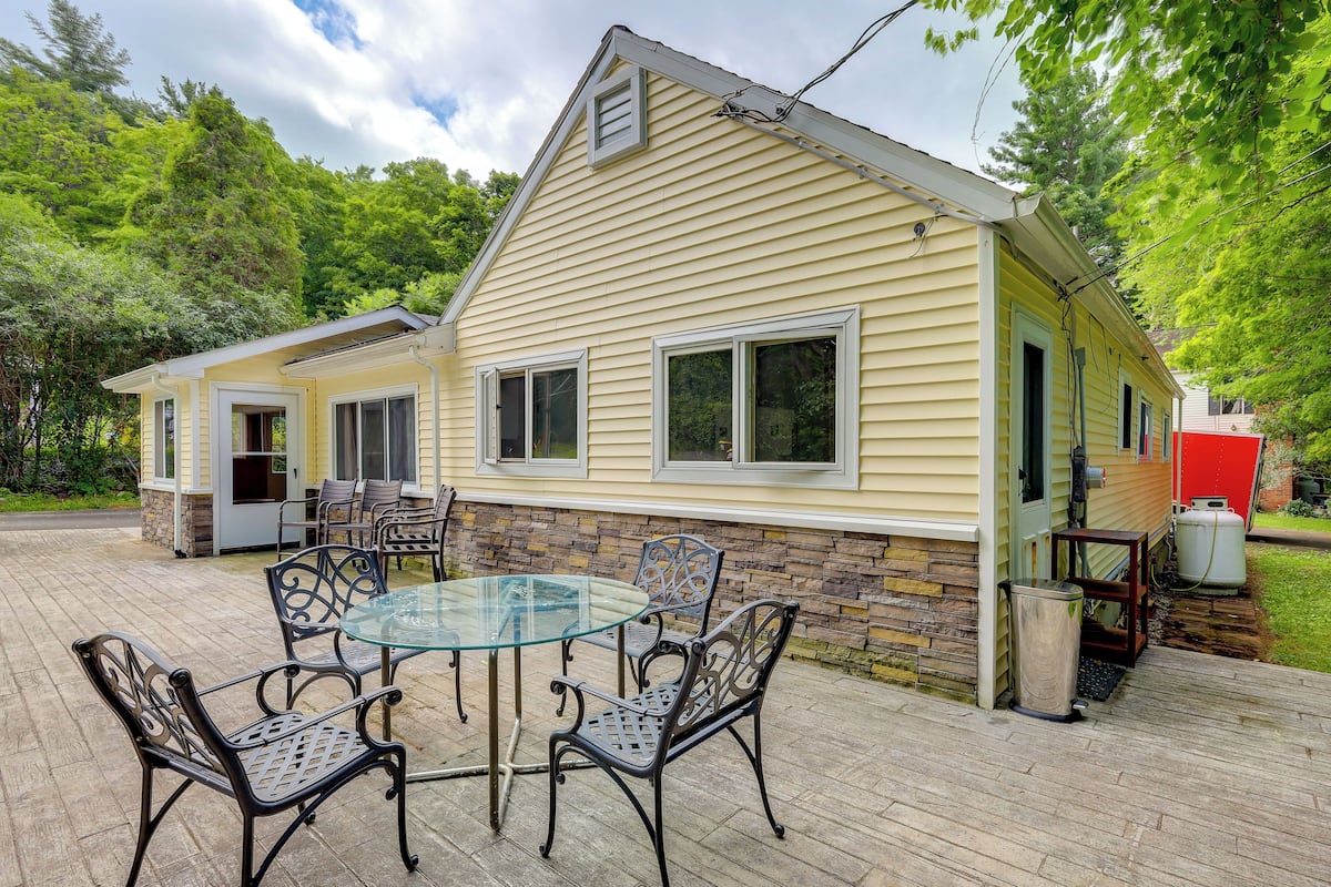 House (2 Bedrooms) | Front of property