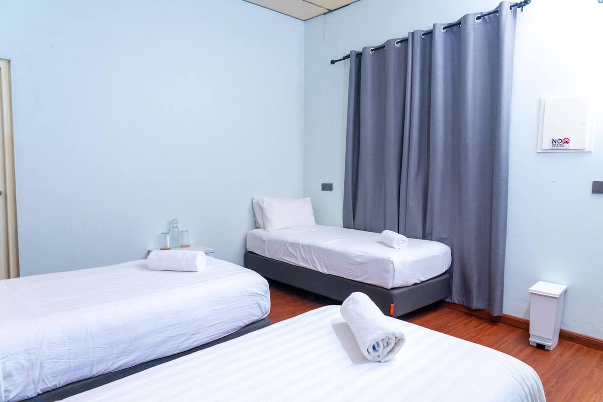 Superior Triple Room, Garden View