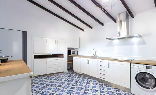 Chalet 'Los Majales' with Private Pool, Wi-Fi, and Air Conditioning