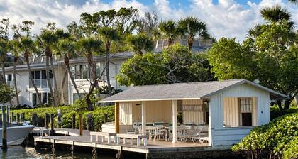 Updated Beach Villa •Steps to Secluded Beach •Sleeps 5 •Heated/Chilled Pool