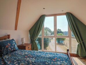 2 bedrooms, free WiFi, individually decorated, individually furnished - The Linhay (Honiton)