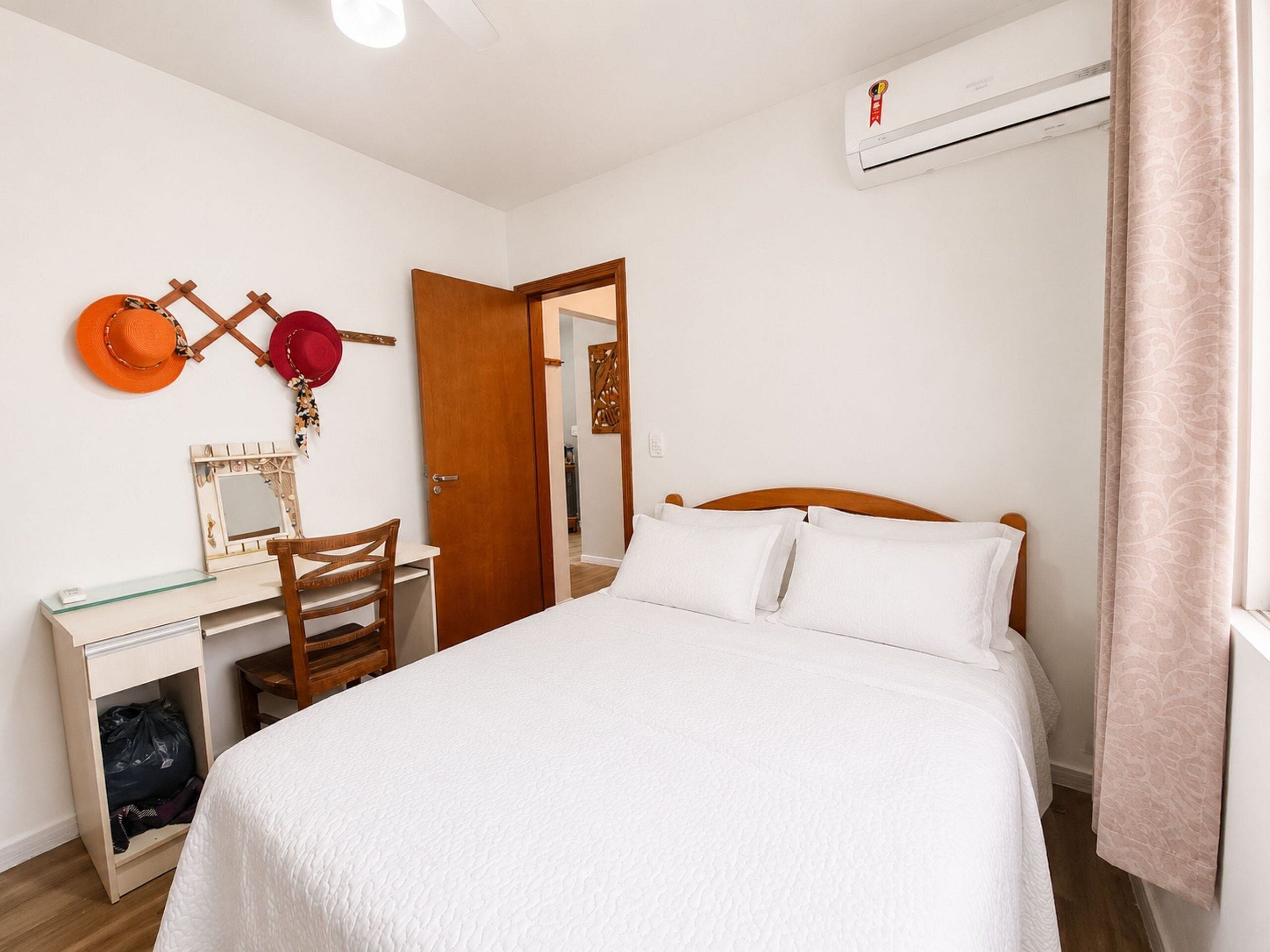 Apartment | Iron/ironing board, WiFi (free)