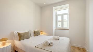 1 bedroom, bed sheets