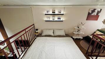 1 habitación, tabla de planchar con plancha, internet y ropa de cama