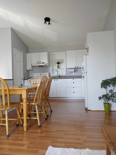 Spacious 3 bdrm, 2 full bathroom suite in beautiful New Glasgow