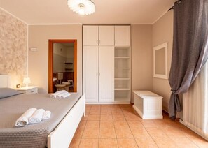 Chambre Double | Coffres-forts dans les chambres, bureau