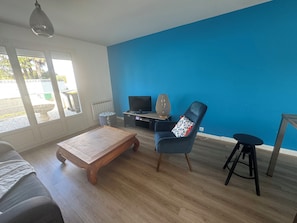 TV - Family home with garden near La Rochelle (Périgny)
