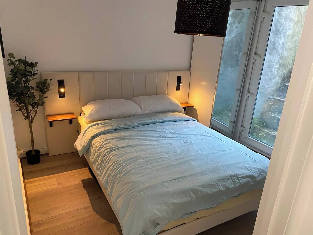 WiFi, bed sheets